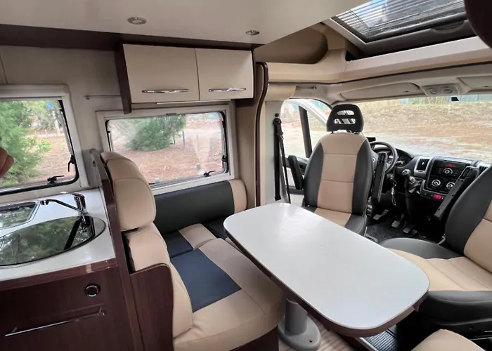 Explorer The World 营地 Atalaia (Lisbon)